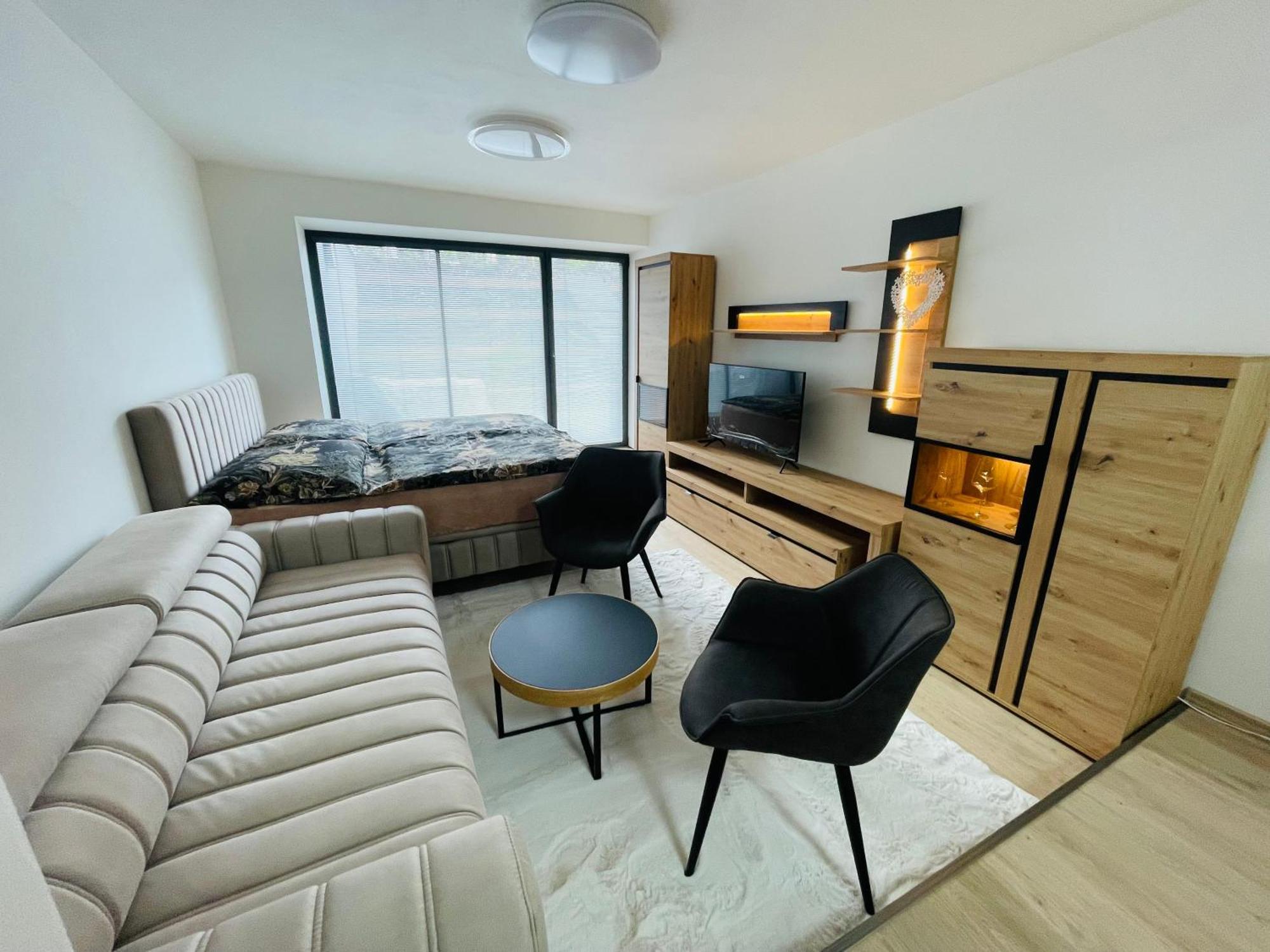Apartman Sadova Злин Экстерьер фото